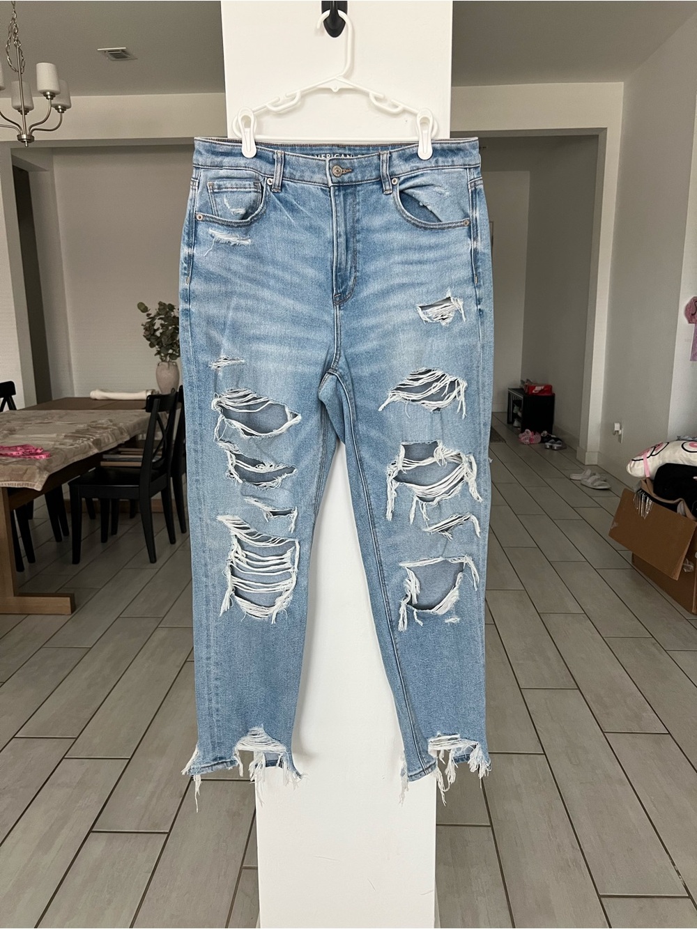 American Eagle Outfitters Distressed Mom Jean